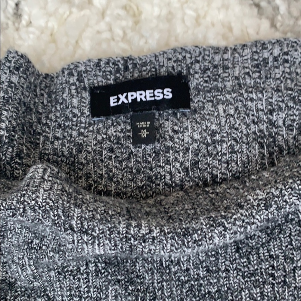 Express sweater - Picture 3 of 4